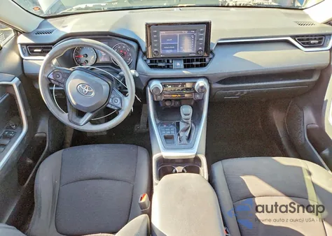 2020 Toyota Rav4 Le z USA, uszkodzony, nr VIN JTMF1RFV4LD047981